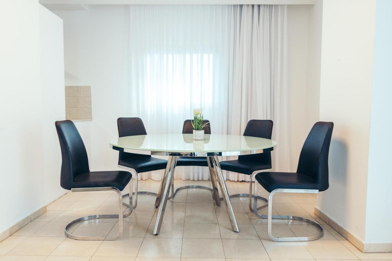 Almog Beach Apartments מגדלי חוף הכרמל חיפה Zewnętrze zdjęcie