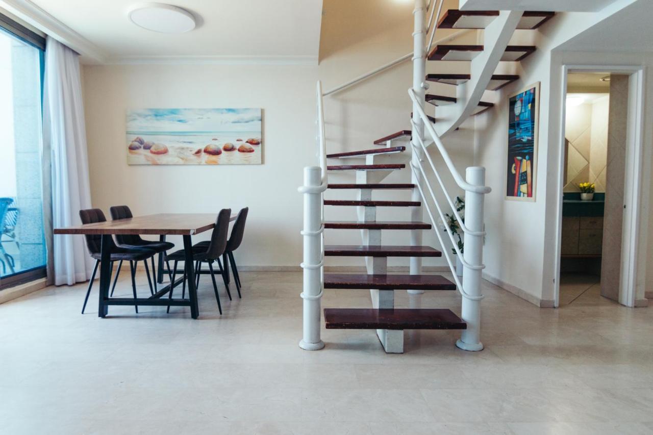 Almog Beach Apartments מגדלי חוף הכרמל חיפה Zewnętrze zdjęcie