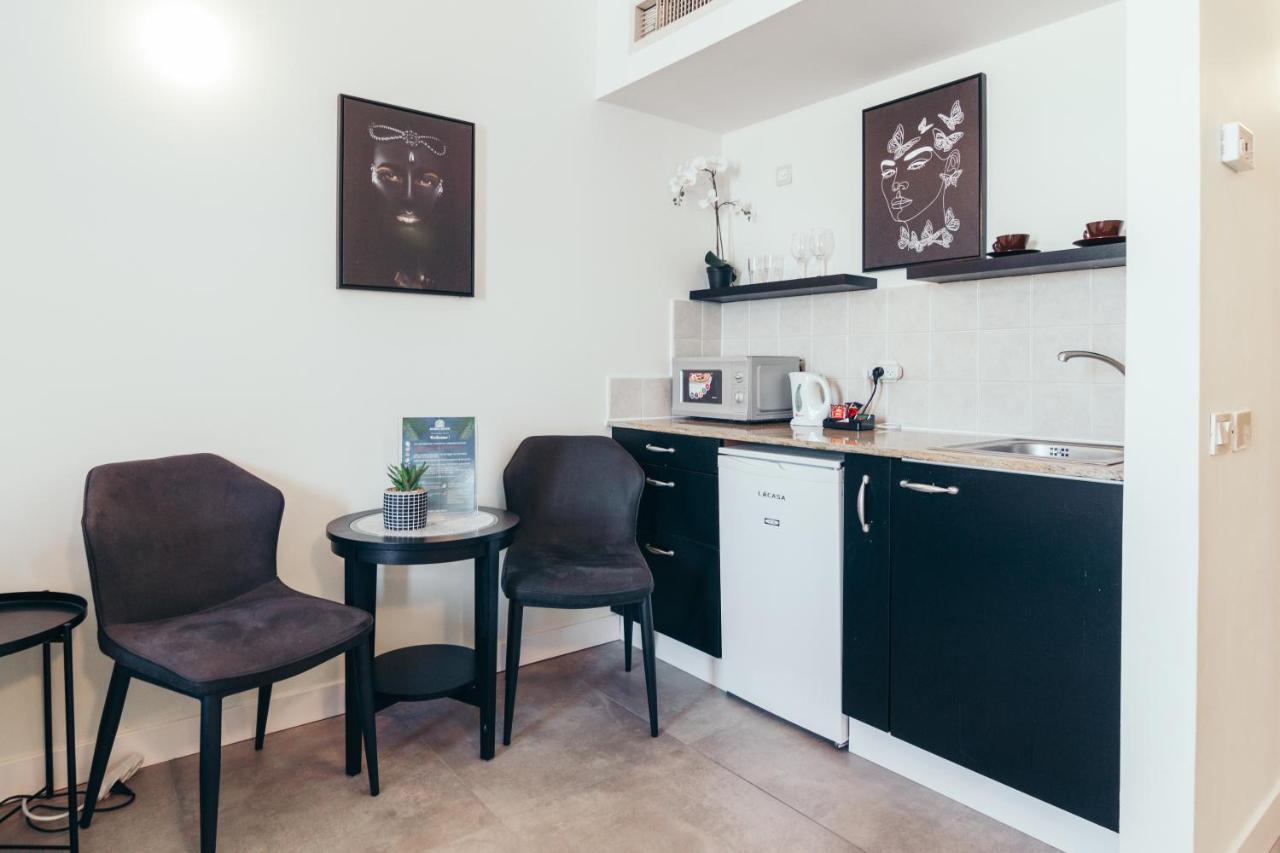 Almog Beach Apartments מגדלי חוף הכרמל חיפה Zewnętrze zdjęcie